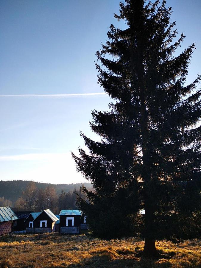 Retro Kemp Pod Boubinem Horní Vltavice Exteriör bild
