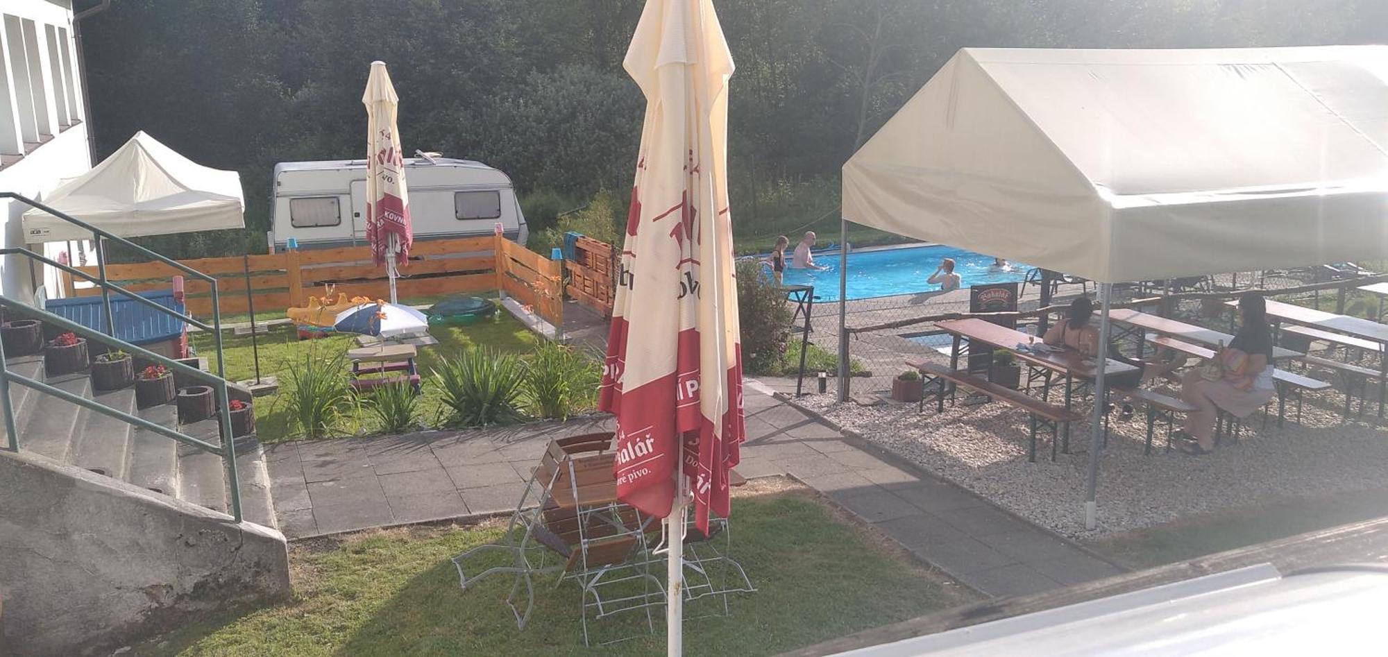 Retro Kemp Pod Boubinem Horní Vltavice Exteriör bild